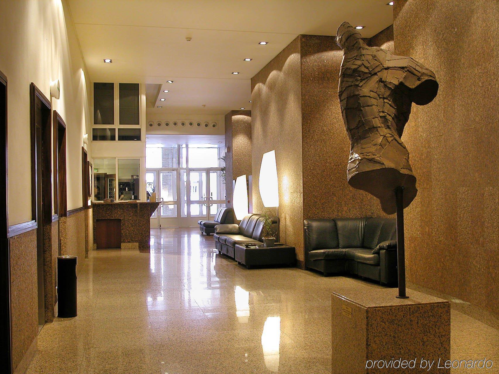 Apartamentos Mendebaldea Suites Pamplona Interior foto